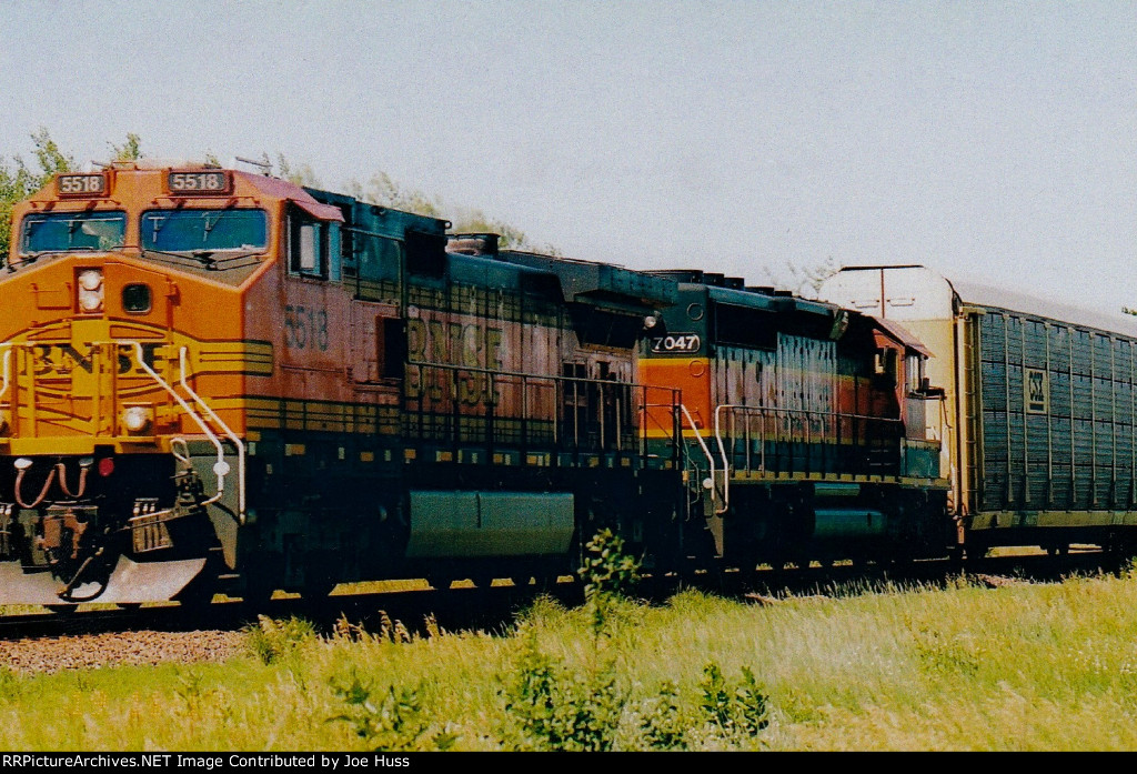 BNSF 5518 East